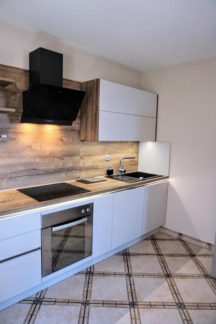 Apartment Stefica Цървени Връх Екстериор снимка
