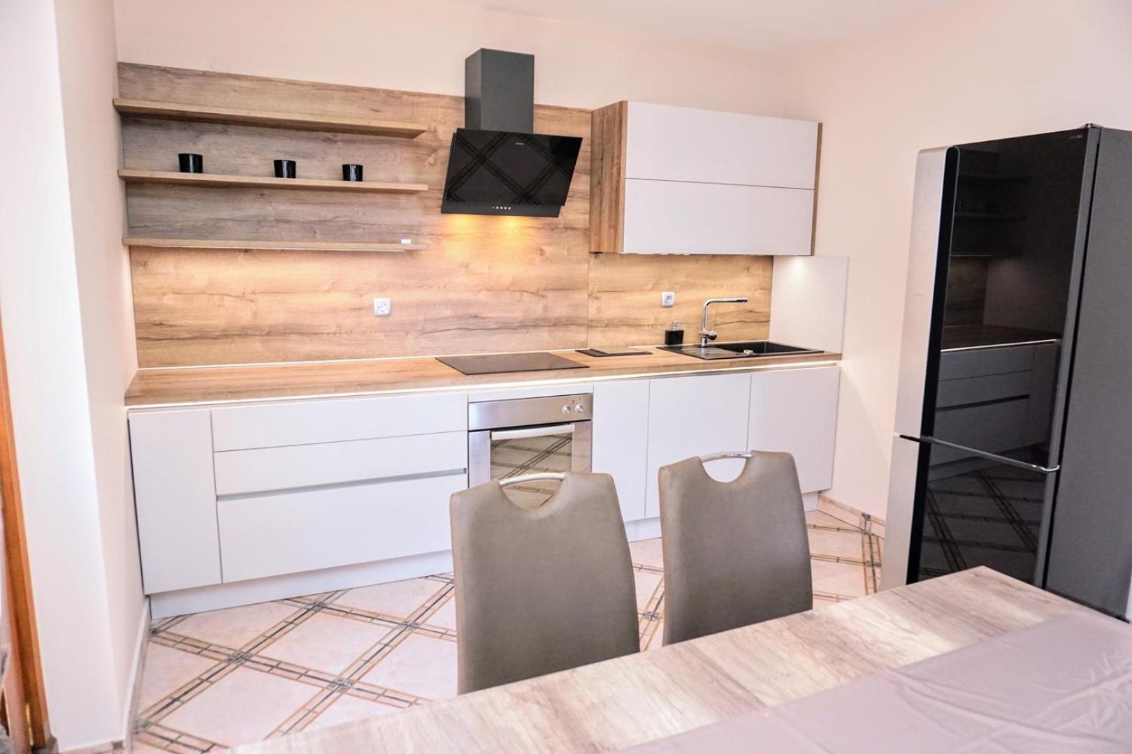 Apartment Stefica Цървени Връх Екстериор снимка